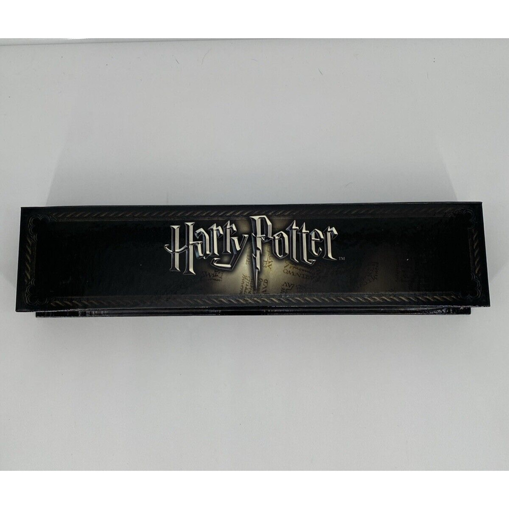 Harry Potter's Wand with Illuminating Tip and Case The Noble Collection - Works! - Picture 3 of 8